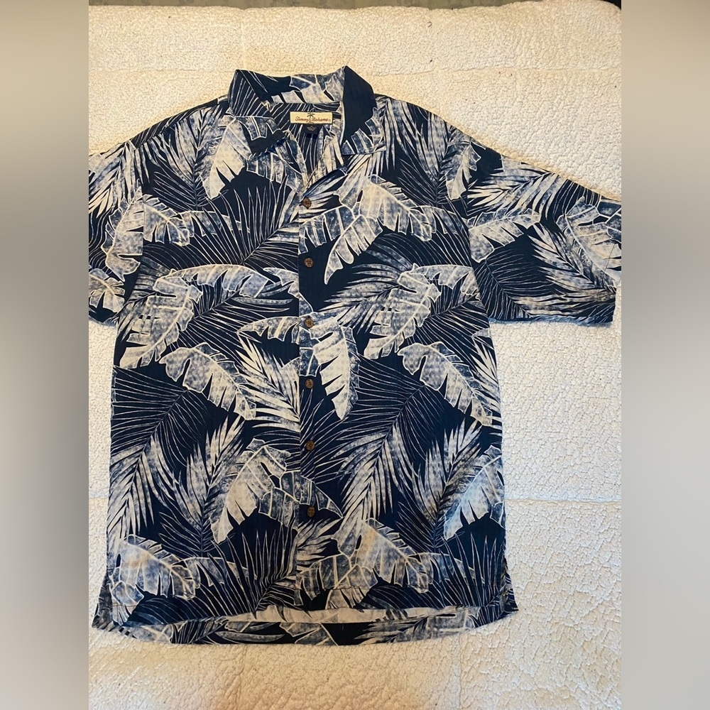 Mens “Tommy Bahama” 100% Silk Button-up Shirt with Palm Leaves